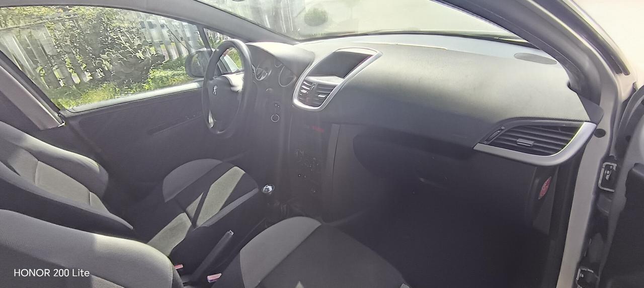 peugeot 207 gpl