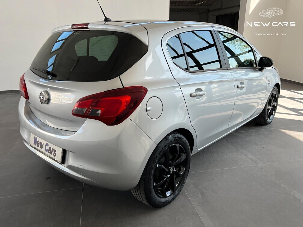 Opel Corsa 1.2 5 porte 120 Anniversary