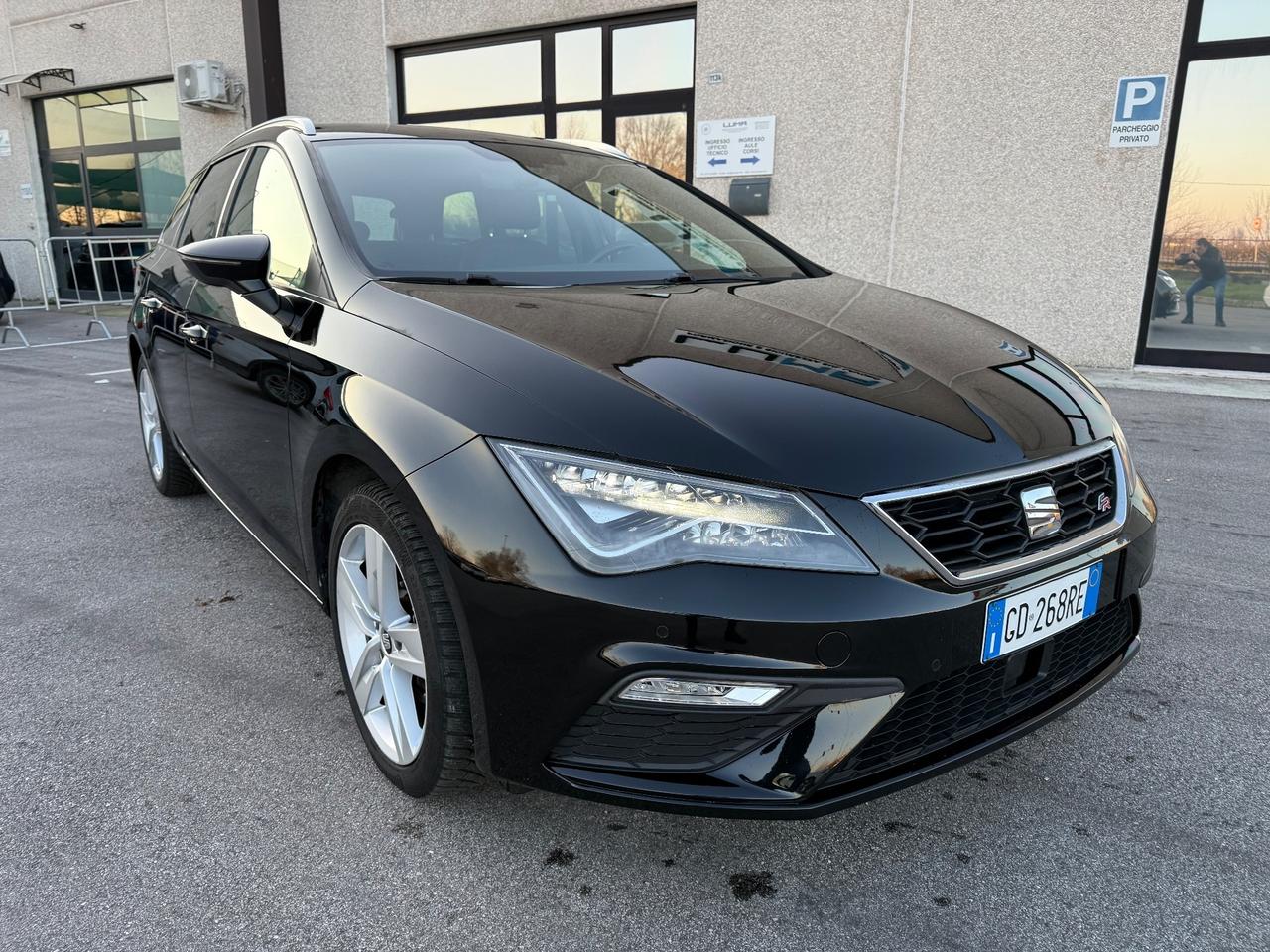 Seat Leon 1.6 TDI 115 CV ST FR TOTAL BLACK