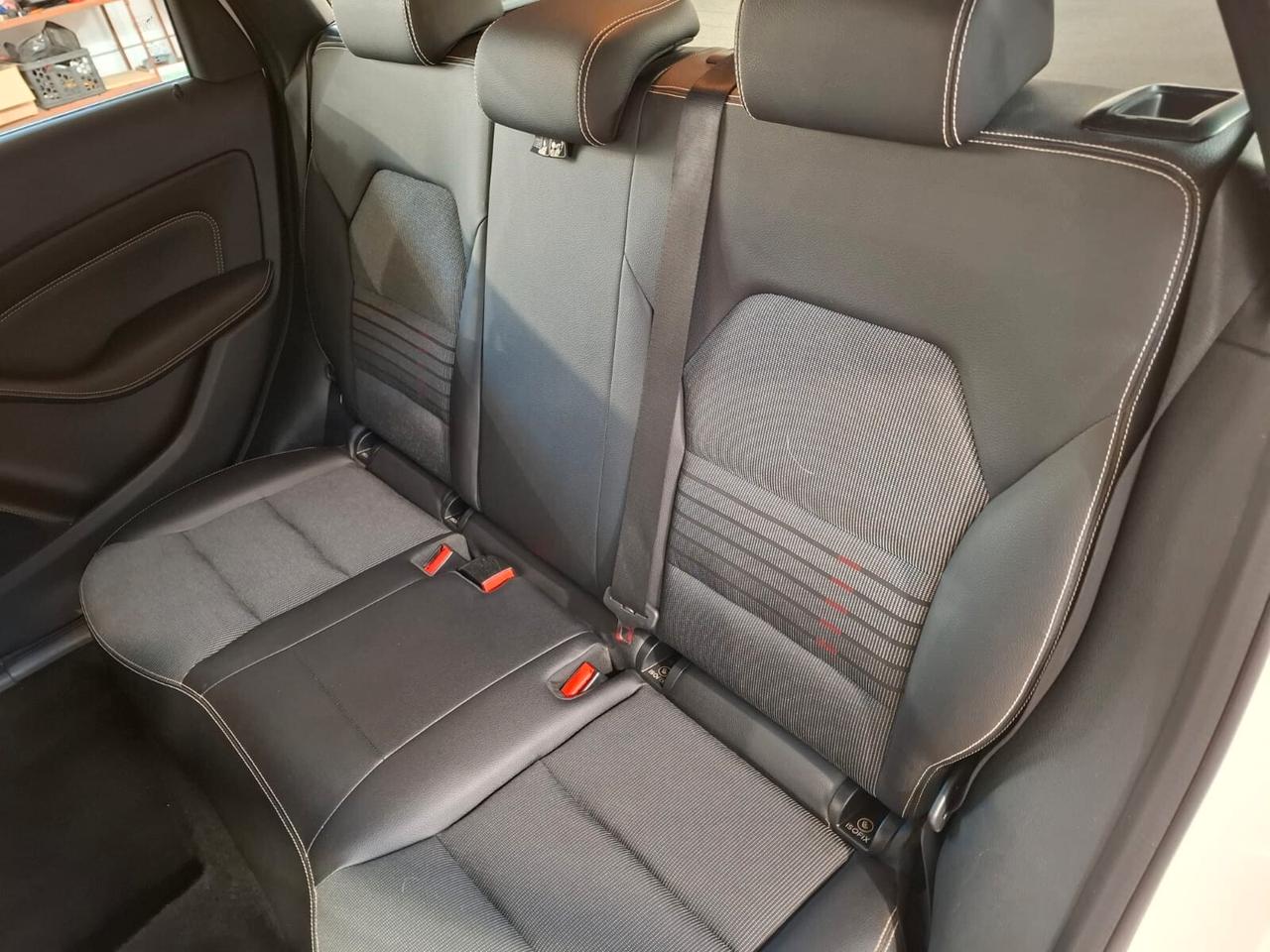 Mercedes-benz B 250 Premium