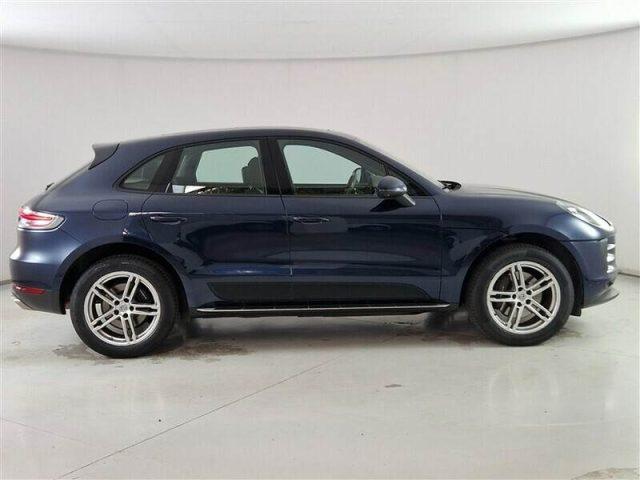 PORSCHE Macan 2.0