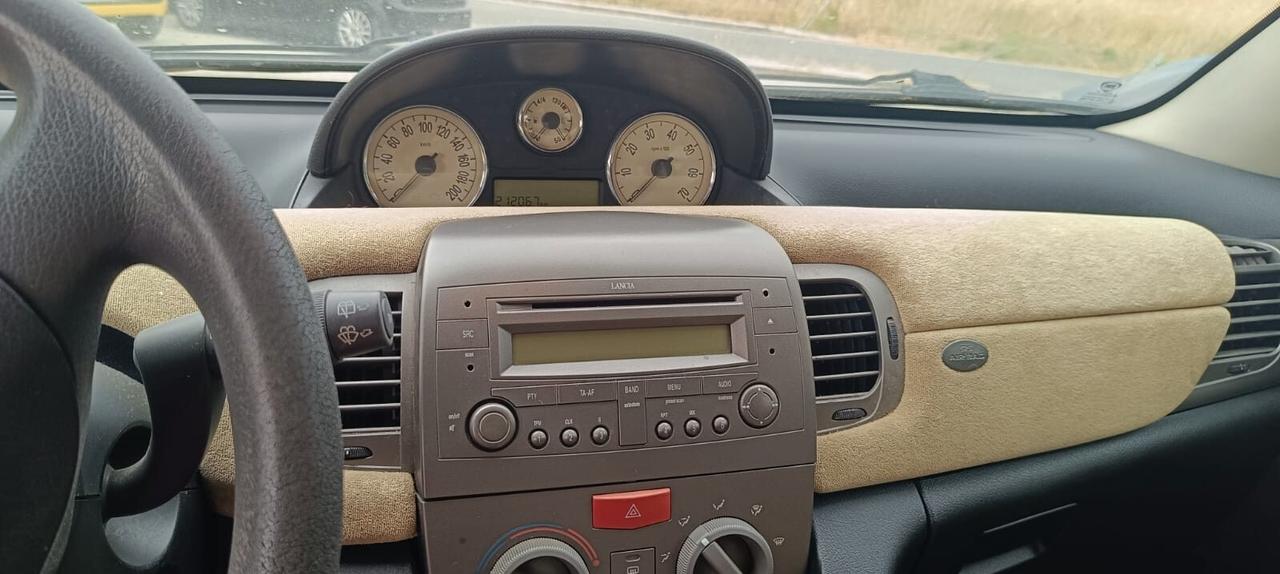 Lancia Ypsilon 1.3 Multijet 16V Oro