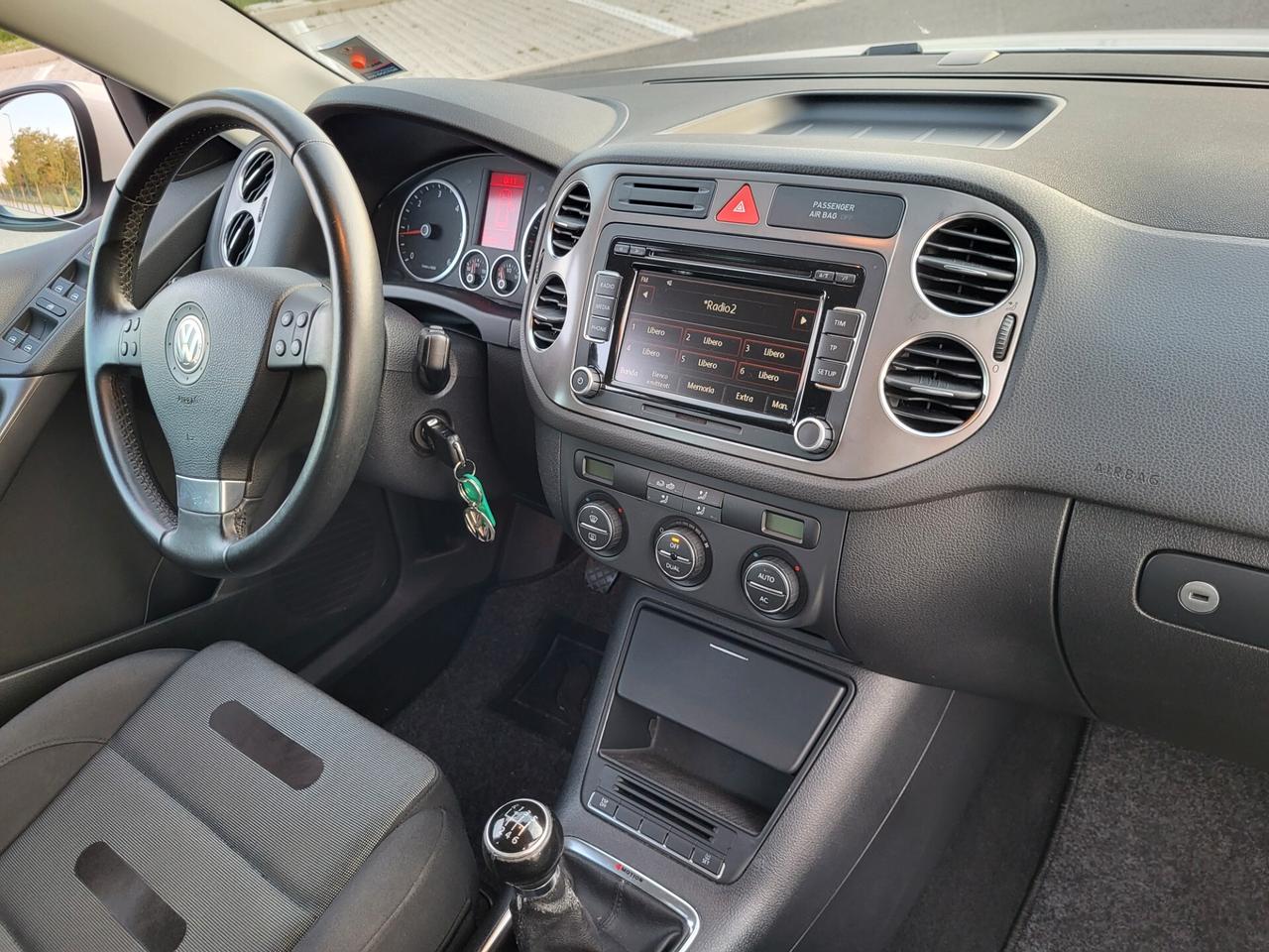 Volkswagen Tiguan 2.0 16V TDI DPF Sport & Style (18°)