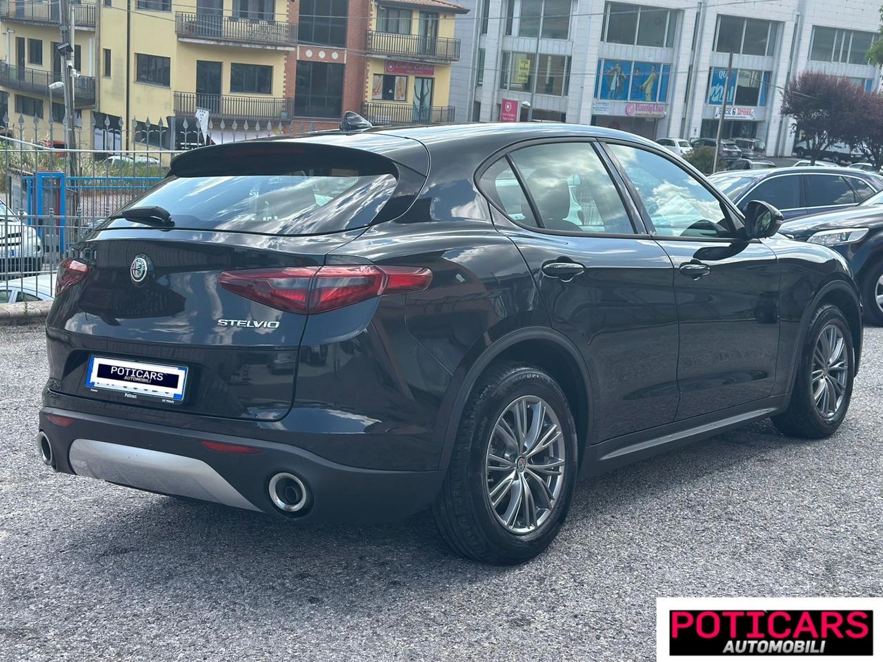 Alfa Romeo Stelvio 2.2 Turbodiesel 160 CV AT8 RWD Business