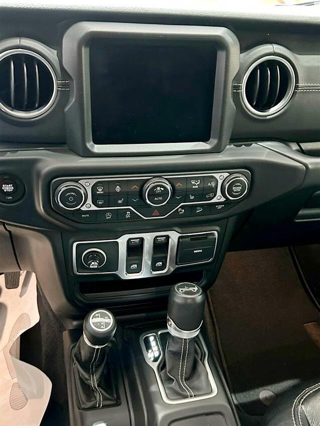Jeep Wrangler 2.2 Mjt II Sahara