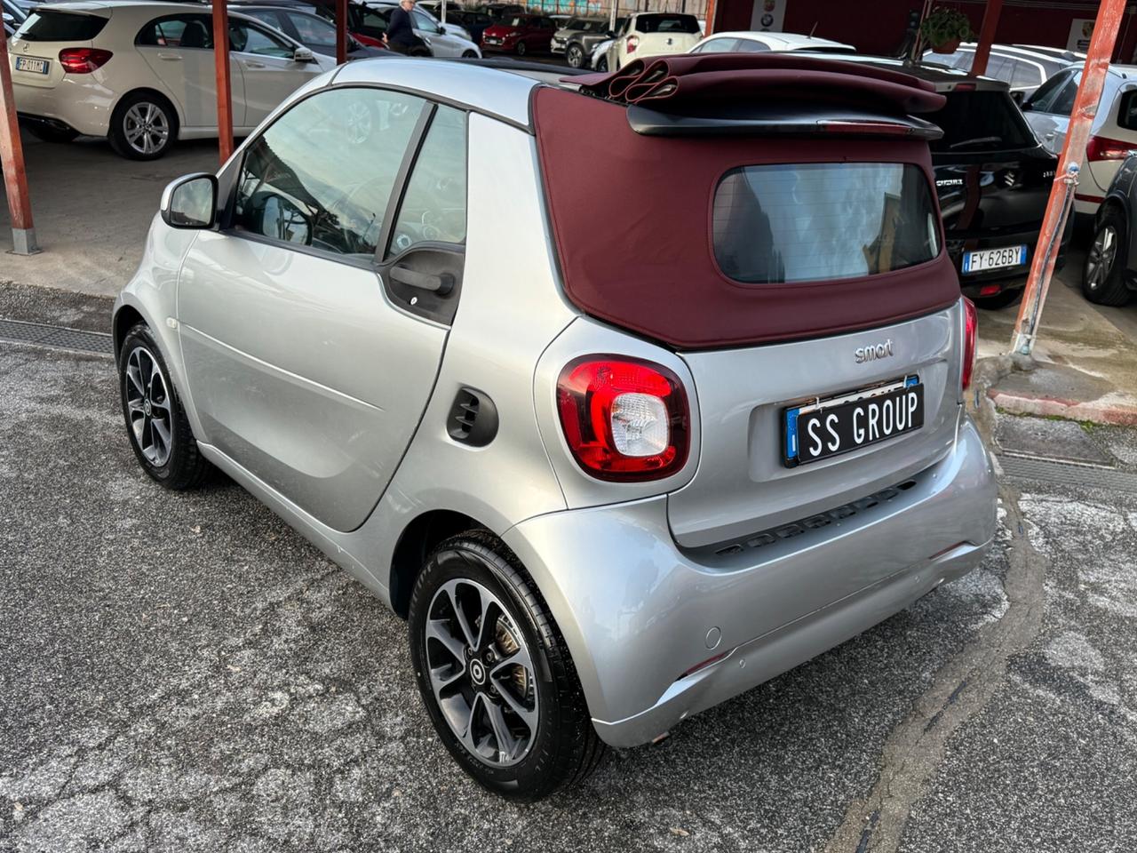 Smart 0.9 Turbo twinamic cabrio -pelle-rate-garanzia