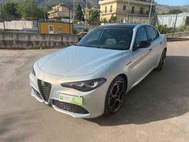 Alfa Romeo Giulia 2.2 TurboDiesel 210 CV AT8 AWD Q4 Competizione