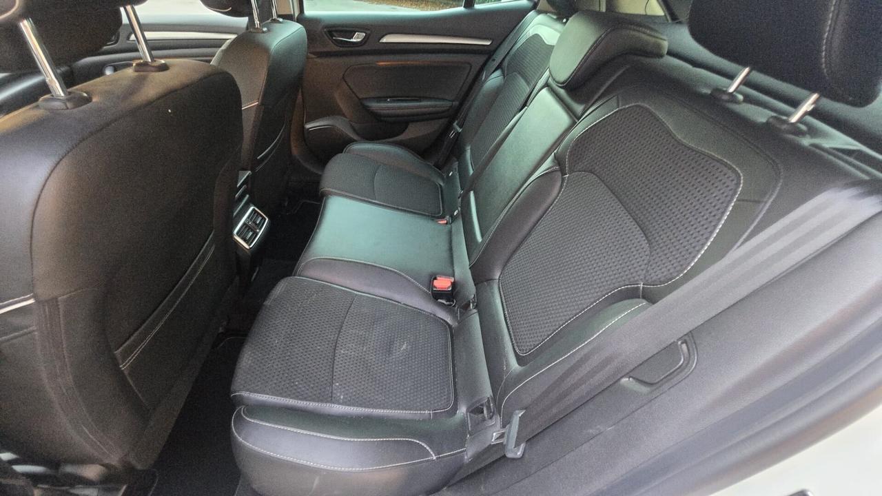 Renault Megane Mégane dCi 130 CV Energy Bose