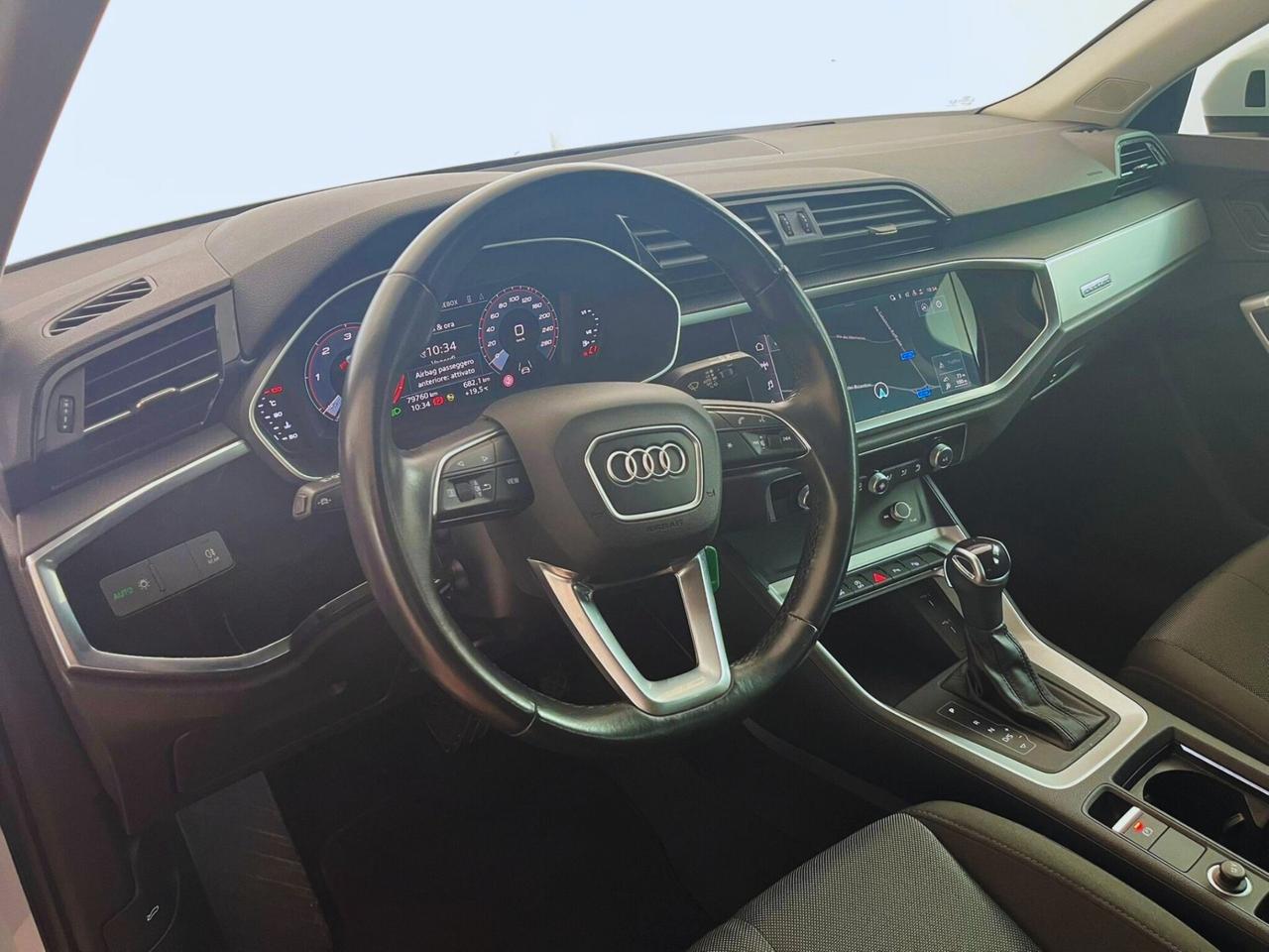 Audi Q3 40 TDI quattro S tronic Business