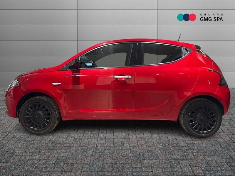 Lancia Ypsilon 1.0 firefly hybrid Silver Plus s&s 70cv