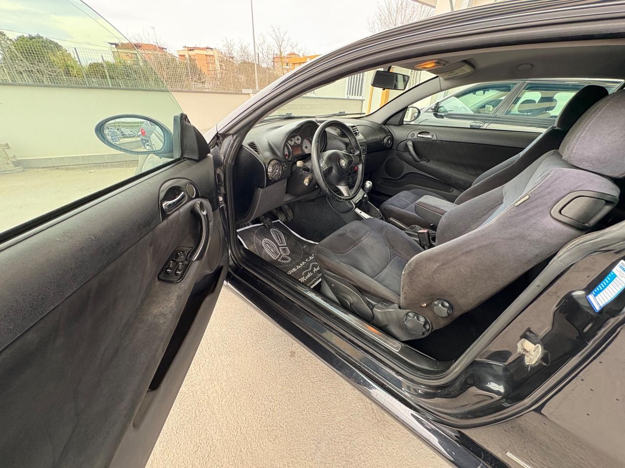 Alfa Romeo GT 1.9 JTDM 16V Distinctive