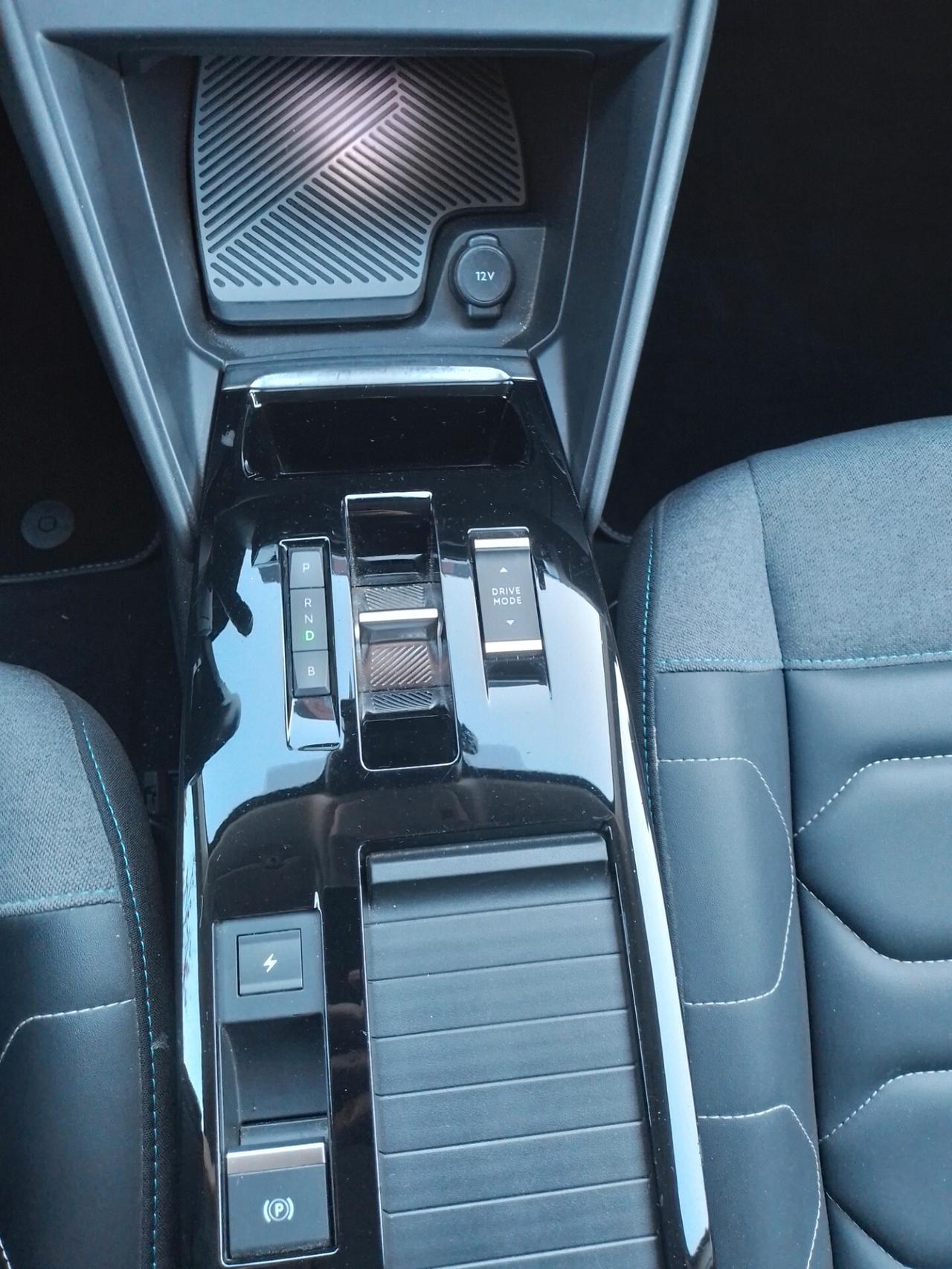 Citroen C4 E-C4 Elettrica 136 CV Shine