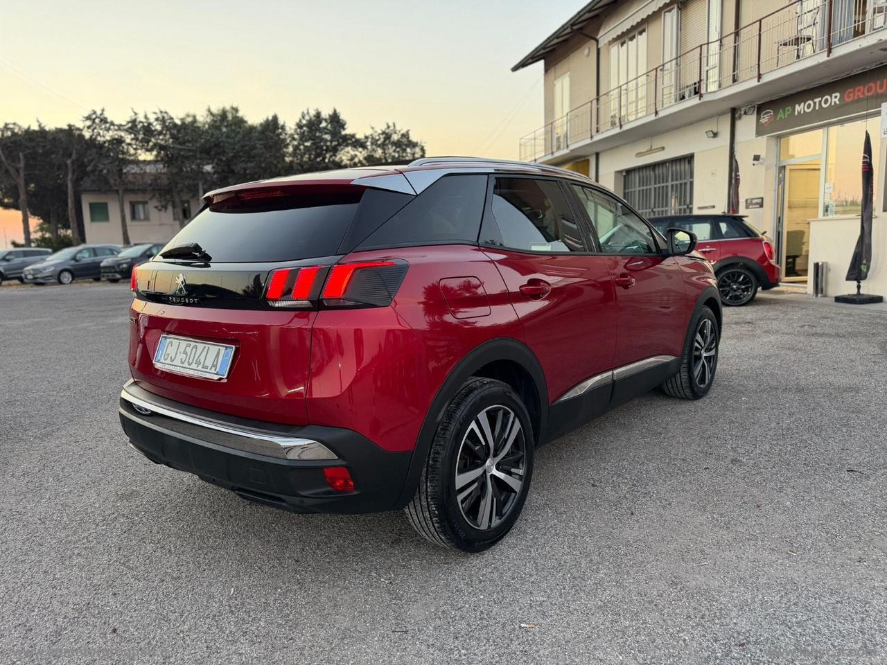 PEUGEOT 3008 BlueHDi 130 S&S Allure