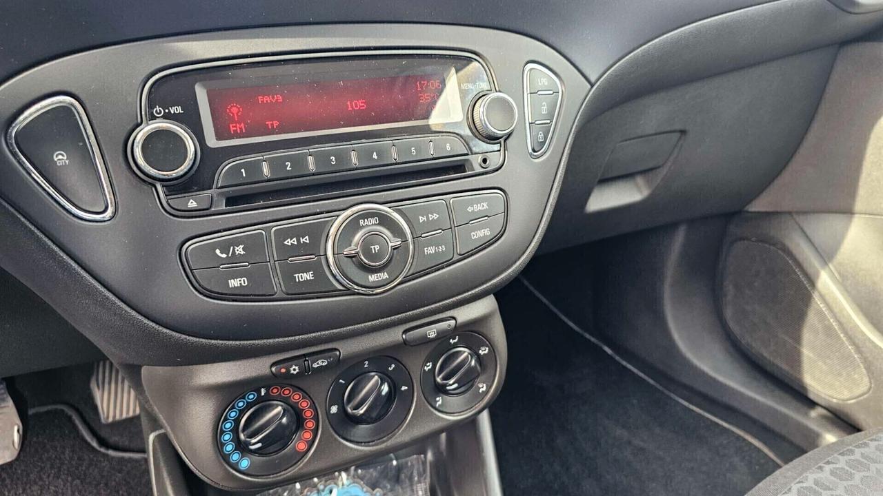 Opel Corsa 1.4 90CV GPL Tech 5 porte Cosmo Neopatentati