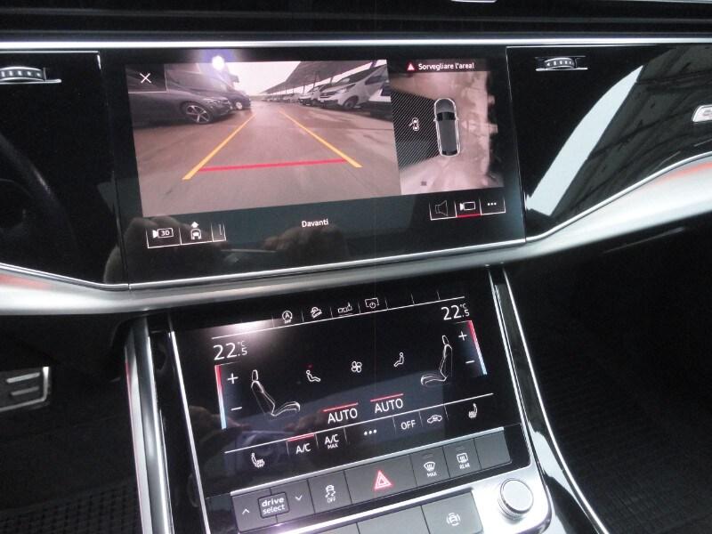 AUDI Q8 Q8 50 TDI 286 CV quattro tiptronic Sport