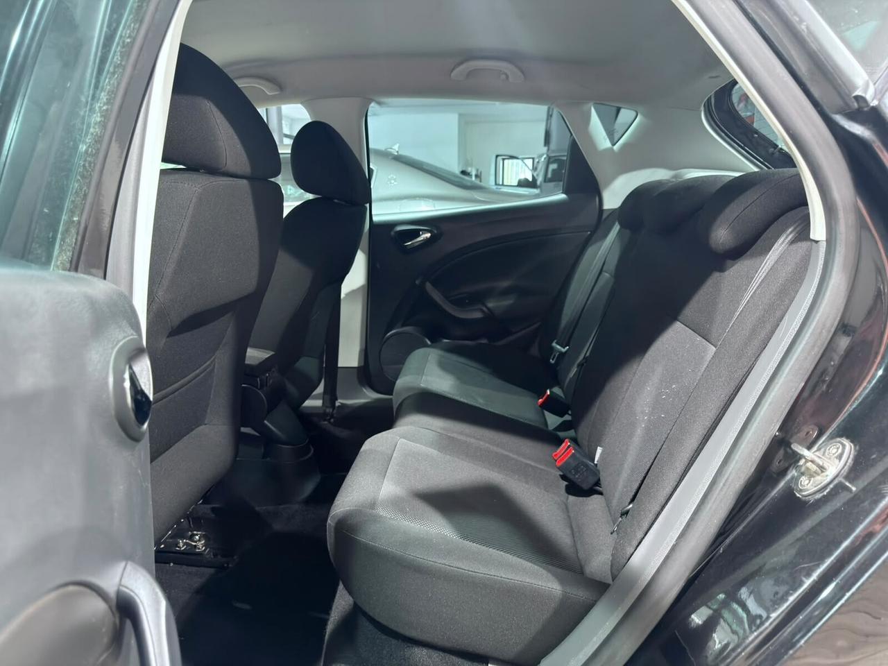 SEAT IBIZA 1.6 105CV 5p SPORT - NEOPATENTATI