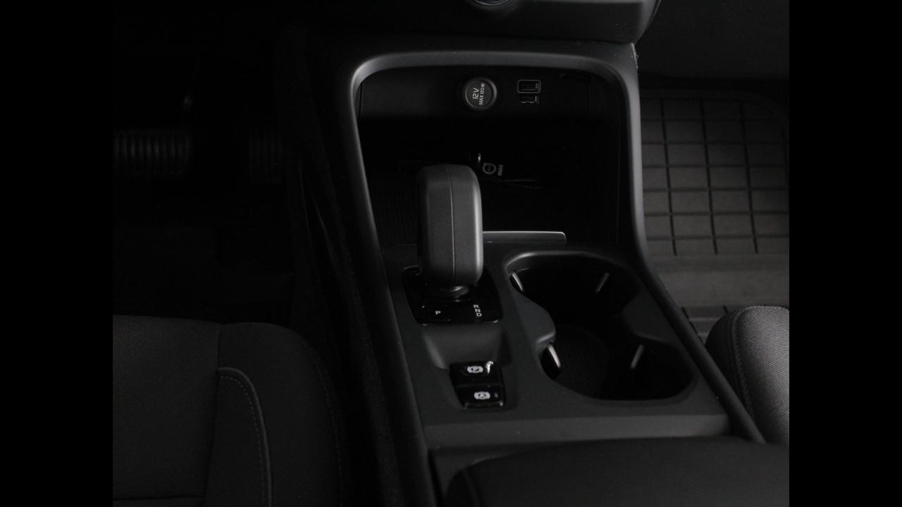 VOLVO XC40 - XC40 1.5 t3 Momentum 163cv auto my21