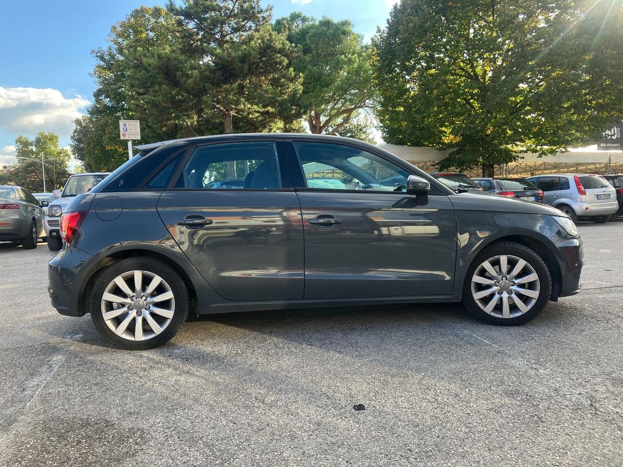 Audi A1 1.6 TDI Metal Plus #7139