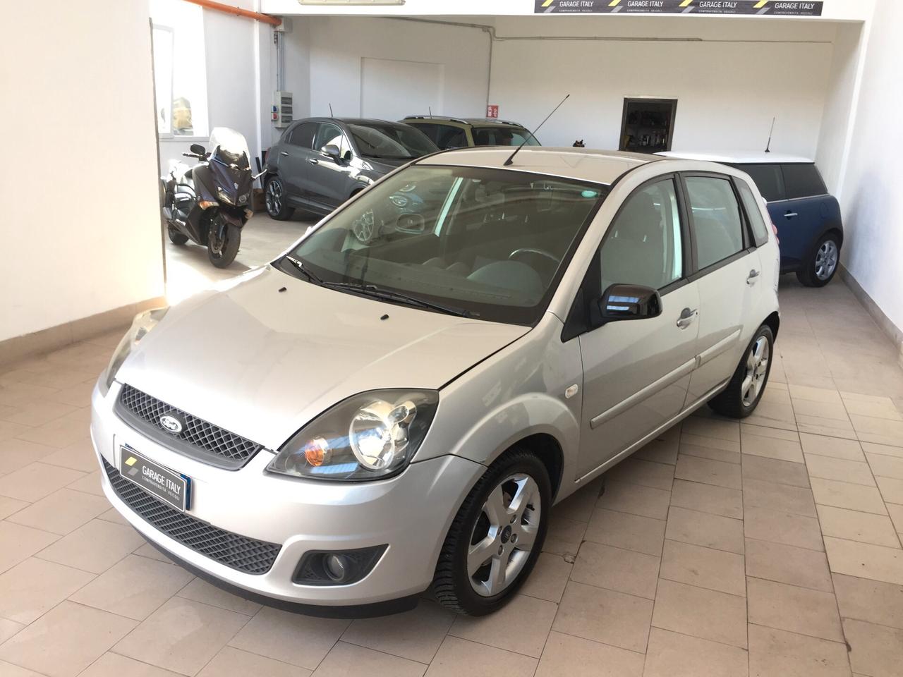 Ford Fiesta 1.2 16V 5p. Titanium