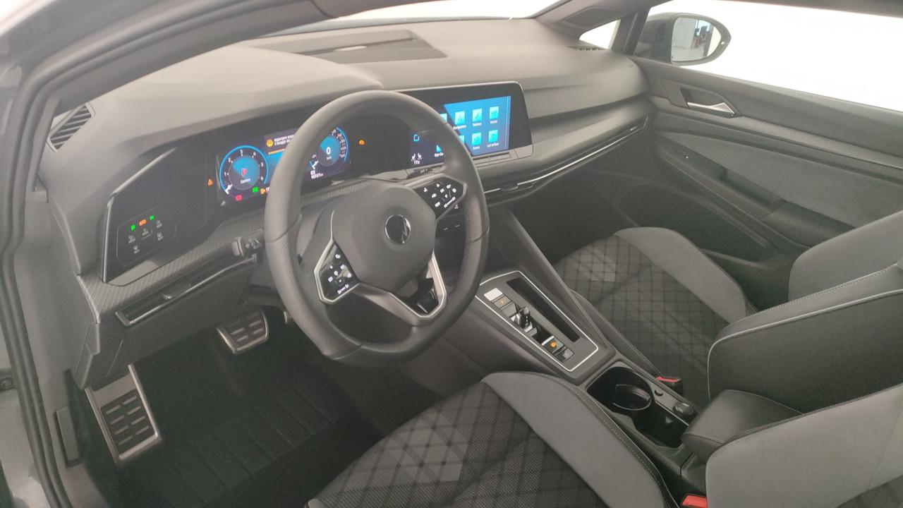 VOLKSWAGEN Golf VIII 2020 - Golf 2.0 tdi R-Line 150cv dsg