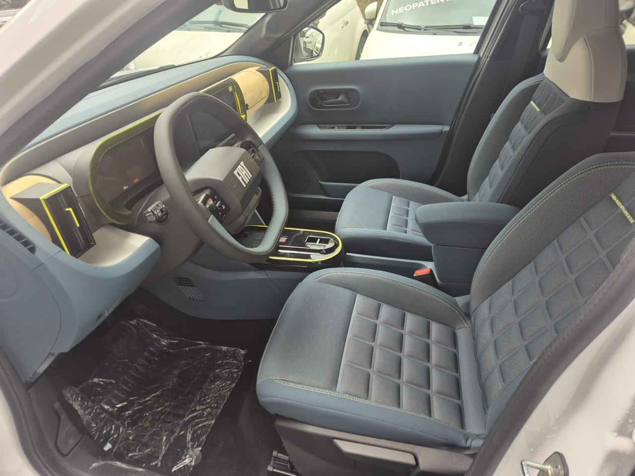 Fiat Grande Panda 1.2 Hybrid 110 CV S&S La Prima