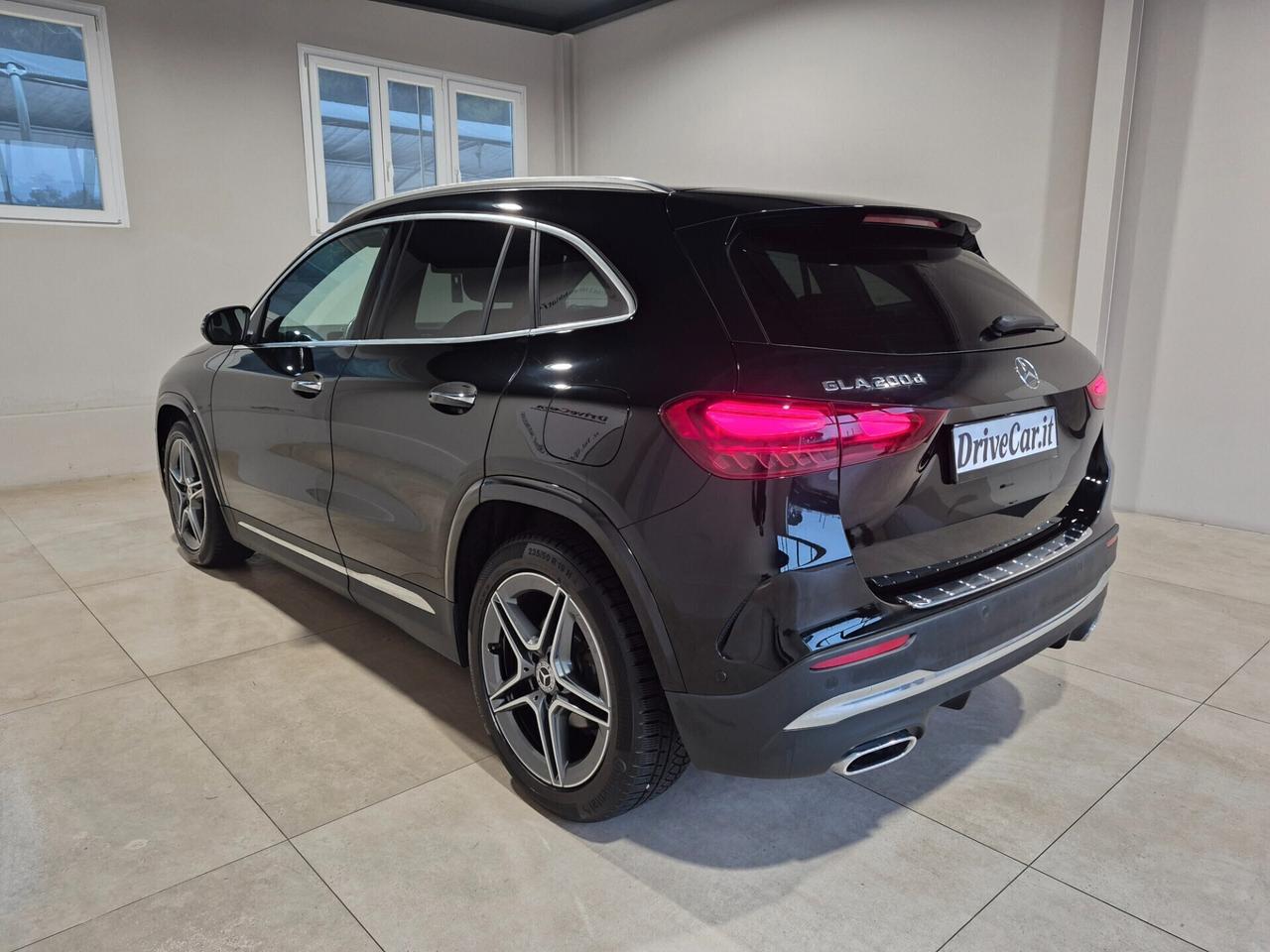 Mercedes-benz GLA 200 d AMG Line 8G-DCT LUCI AMBIENTE KEYLESS LED NAVI