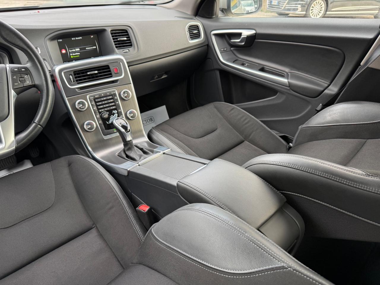 Volvo S60 D4 R-design UNICO TOP
