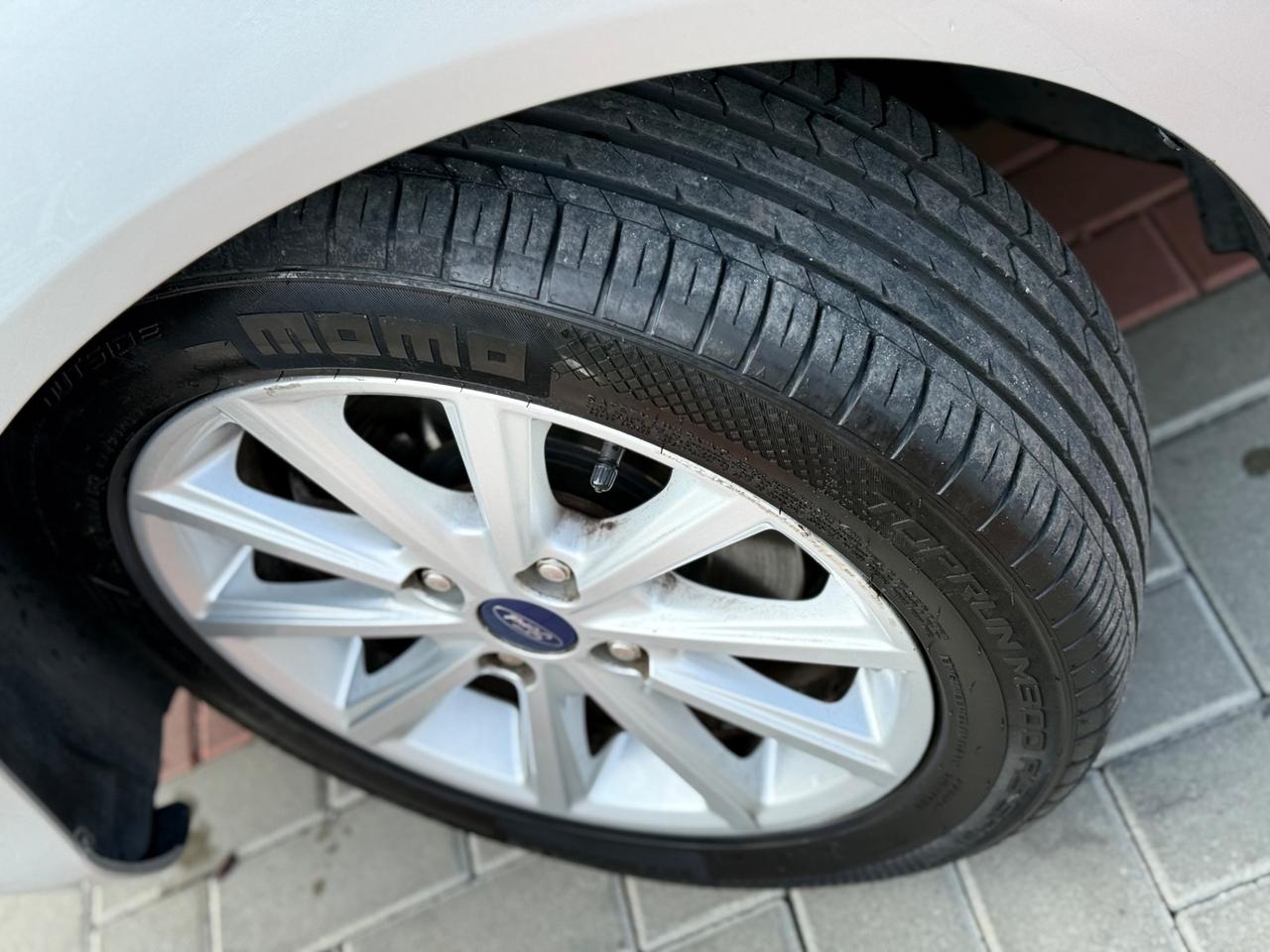 Ford B-Max 1.5 TDCi 95 CV Business Titanium