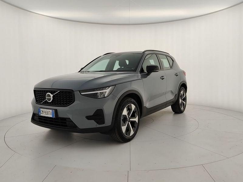 Volvo XC40 B3 automatico!CAR PLAY!NAVI!LED!