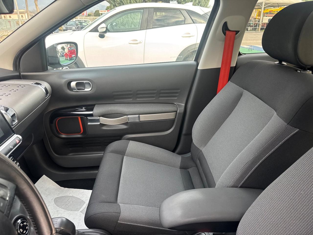 Citroen C4 Cactus BlueHDi 100 Shine