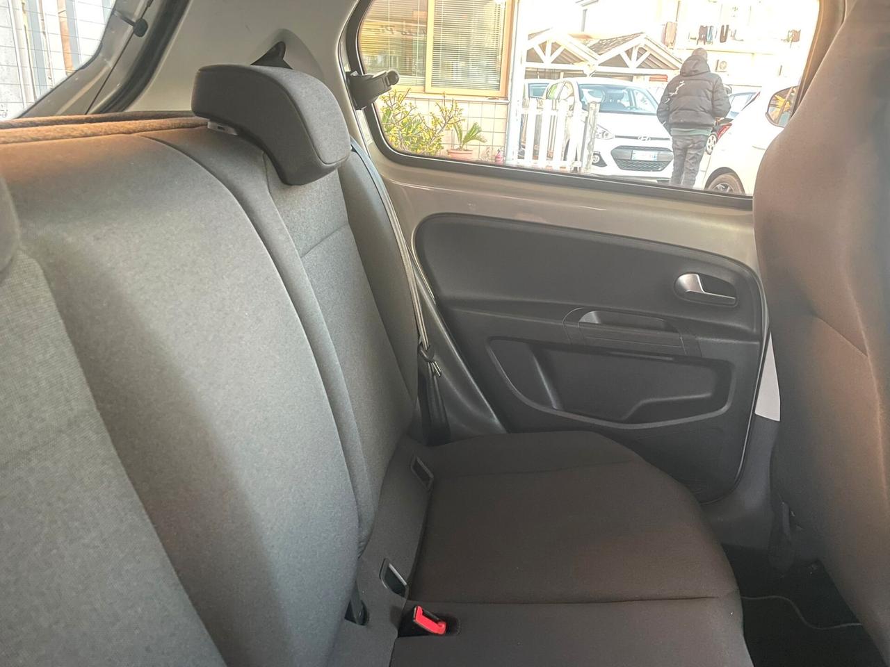 Volkswagen up! e-up! 82 CV