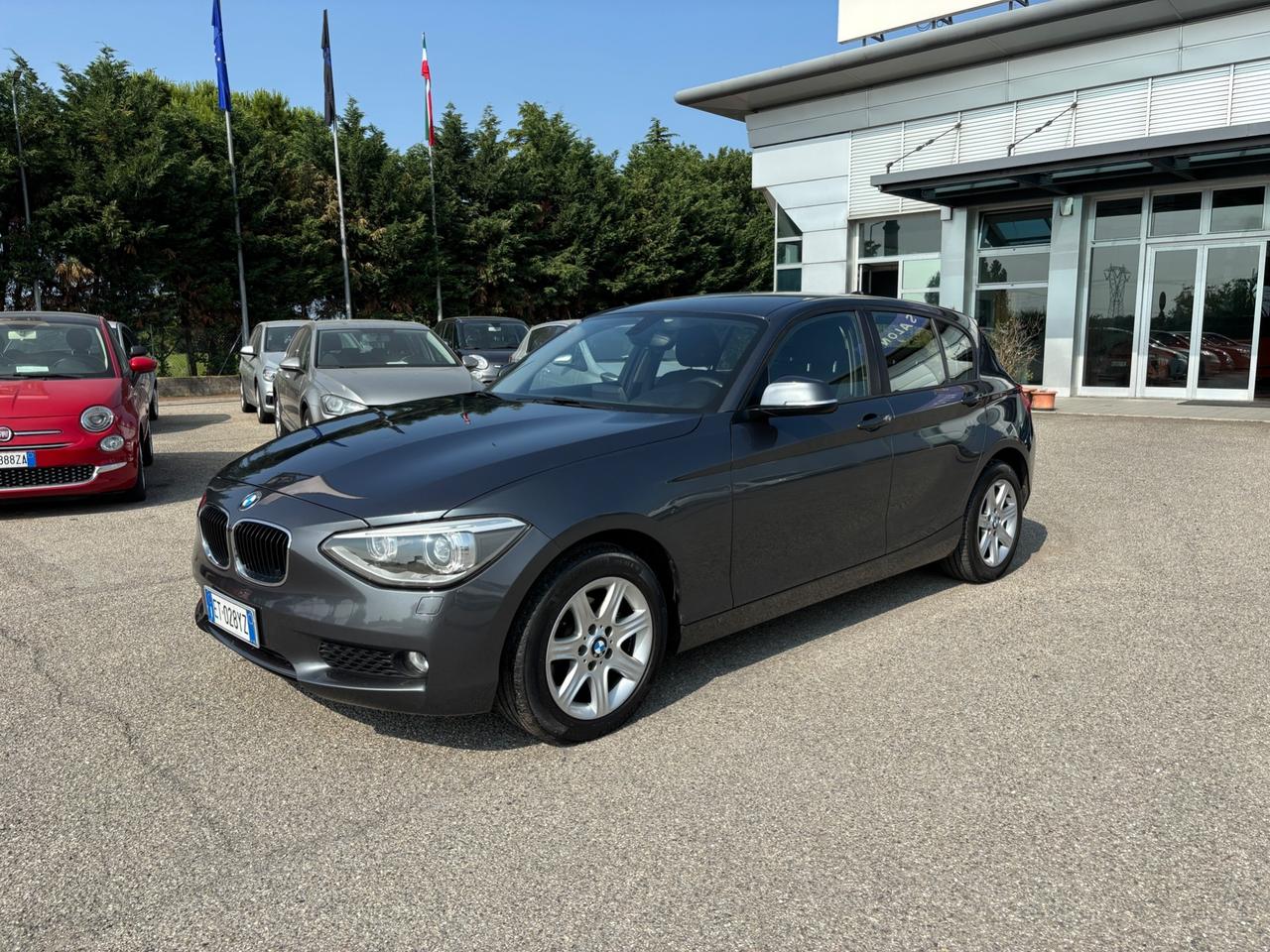 Bmw 114 114d 5p. Unique - 2013