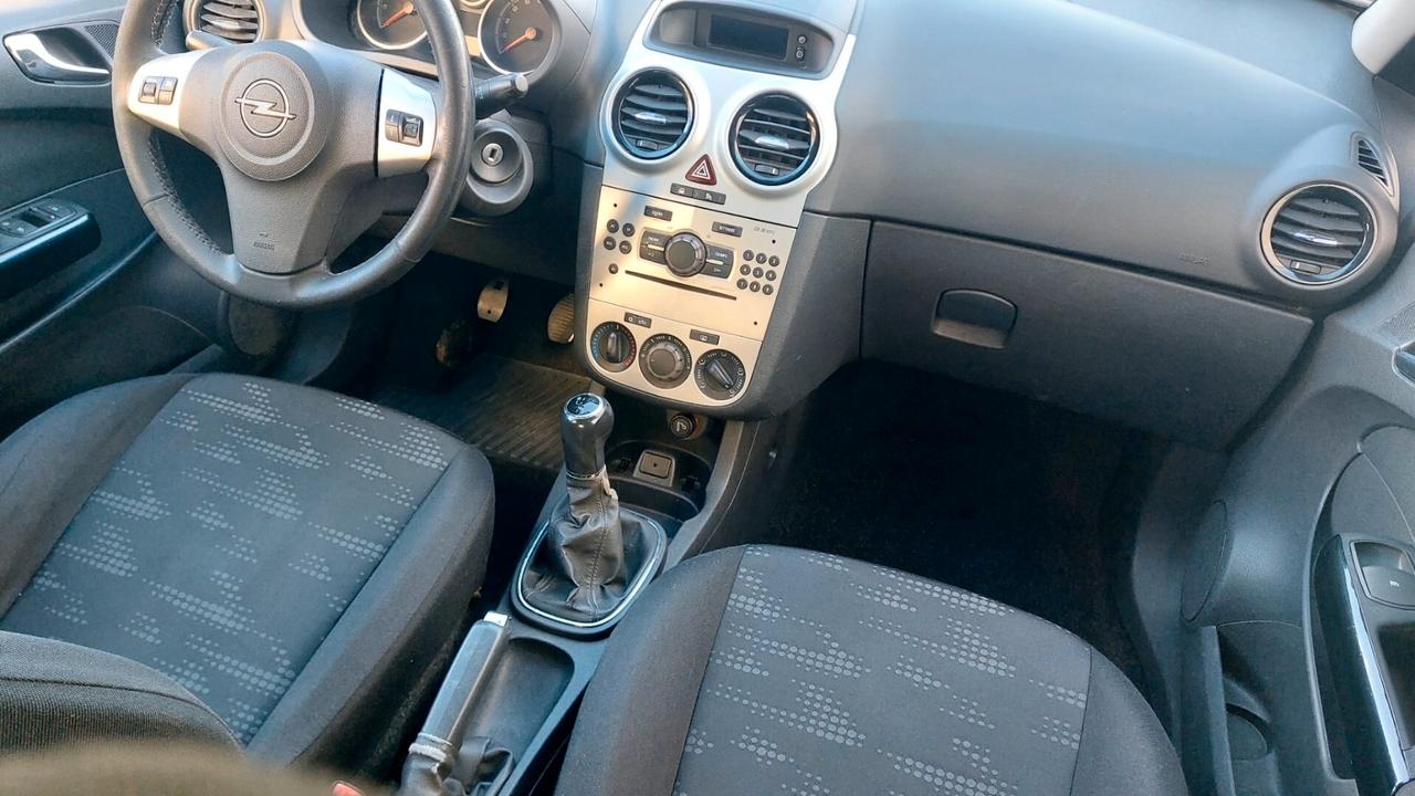 Opel Corsa 1.2 5 porte Elective