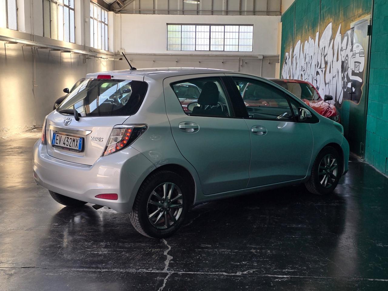 Toyota Yaris 1.4 D-4D 5 porte Lounge