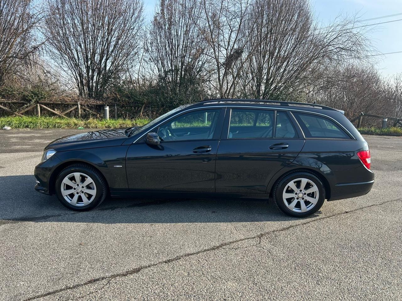 Mercedes-benz C 220 CDI BlueEFFICIENCY Avantgarde