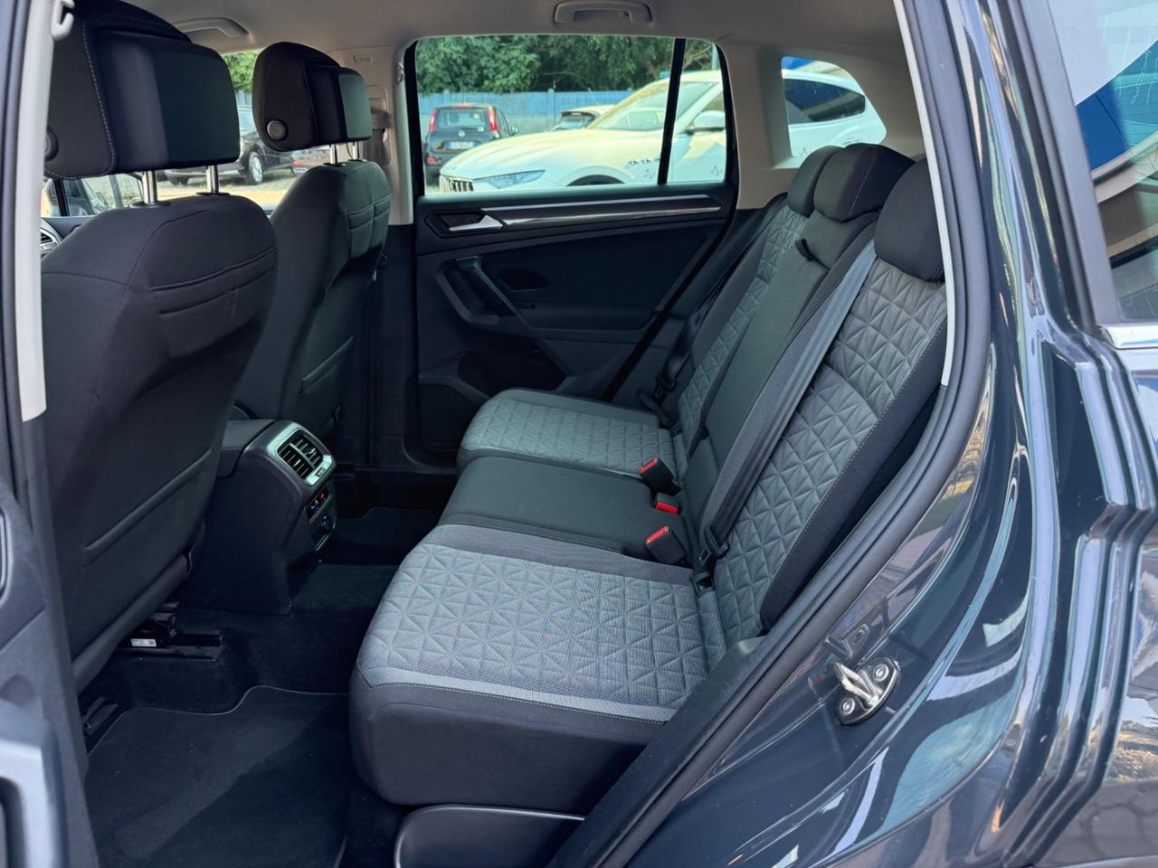 Volkswagen Tiguan 2.0 TDI SCR Life OK NEOPATENTATI in arrivo