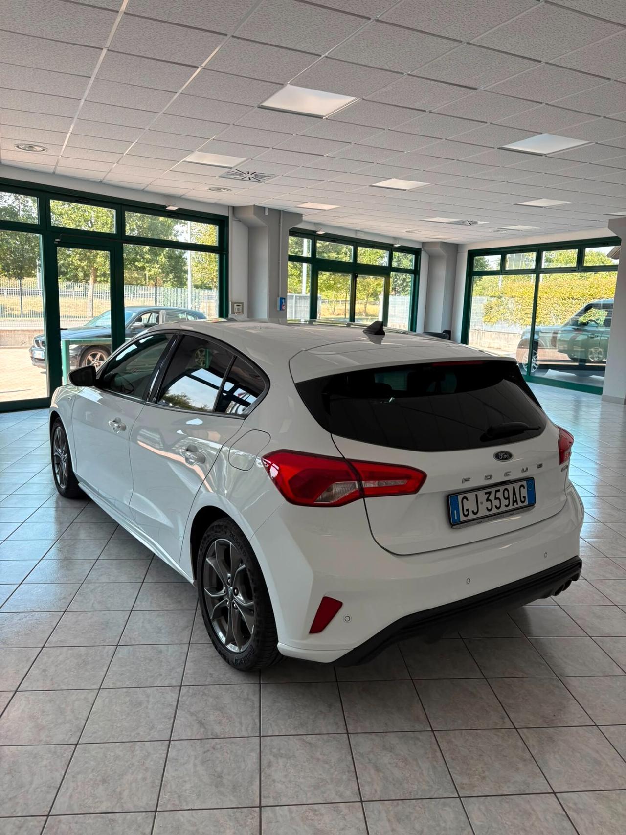 Ford Focus 1.0 EcoBoost Hybrid 125 CV 5p. ST-Line