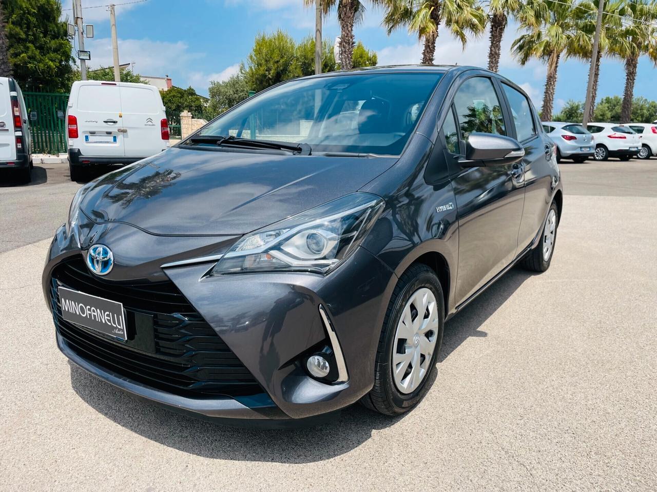 Toyota Yaris 1.5 Hybrid 5 porte Cool