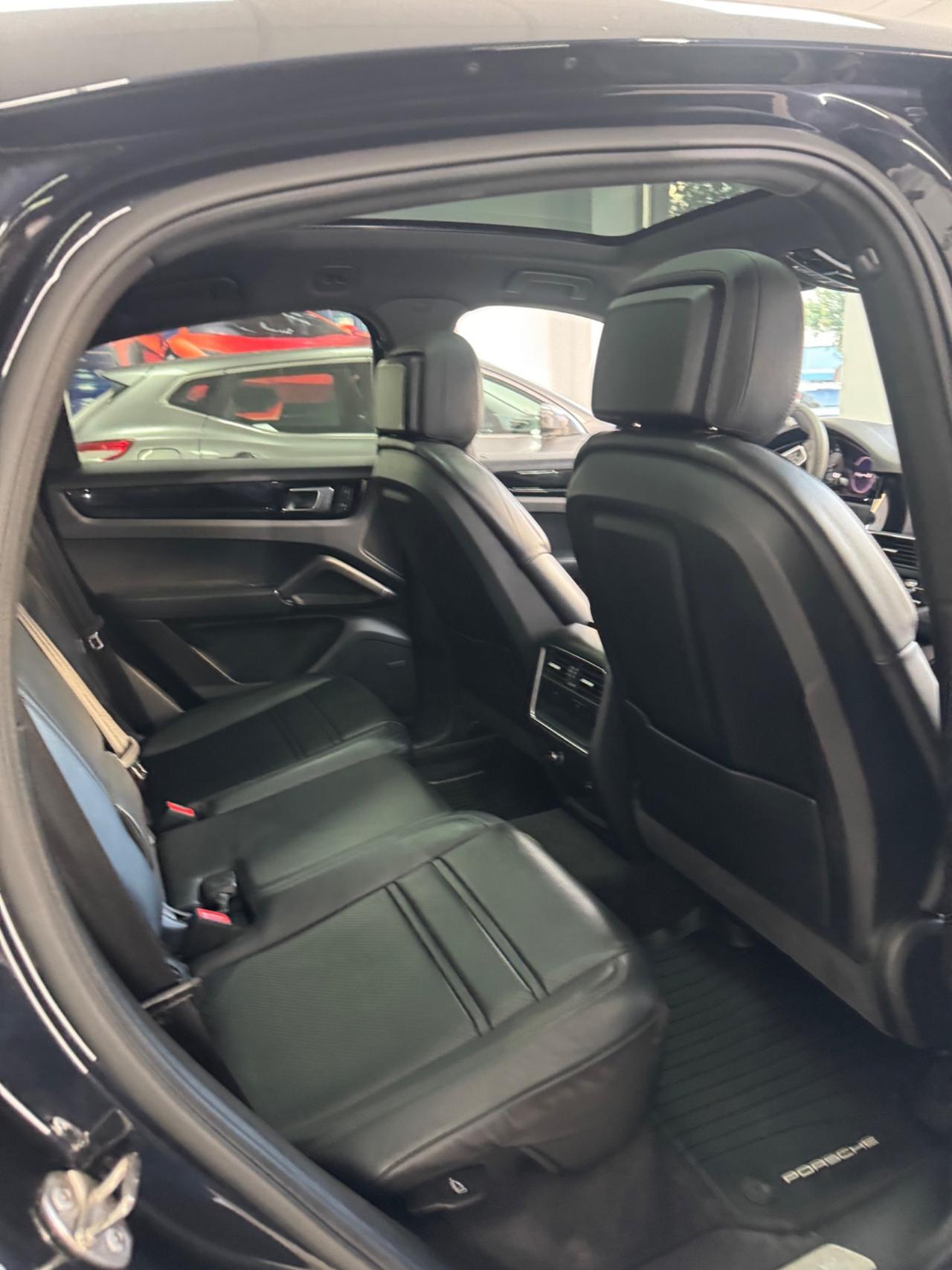 Porsche Cayenne Coupé 2.9 V6 S Platinum Edition