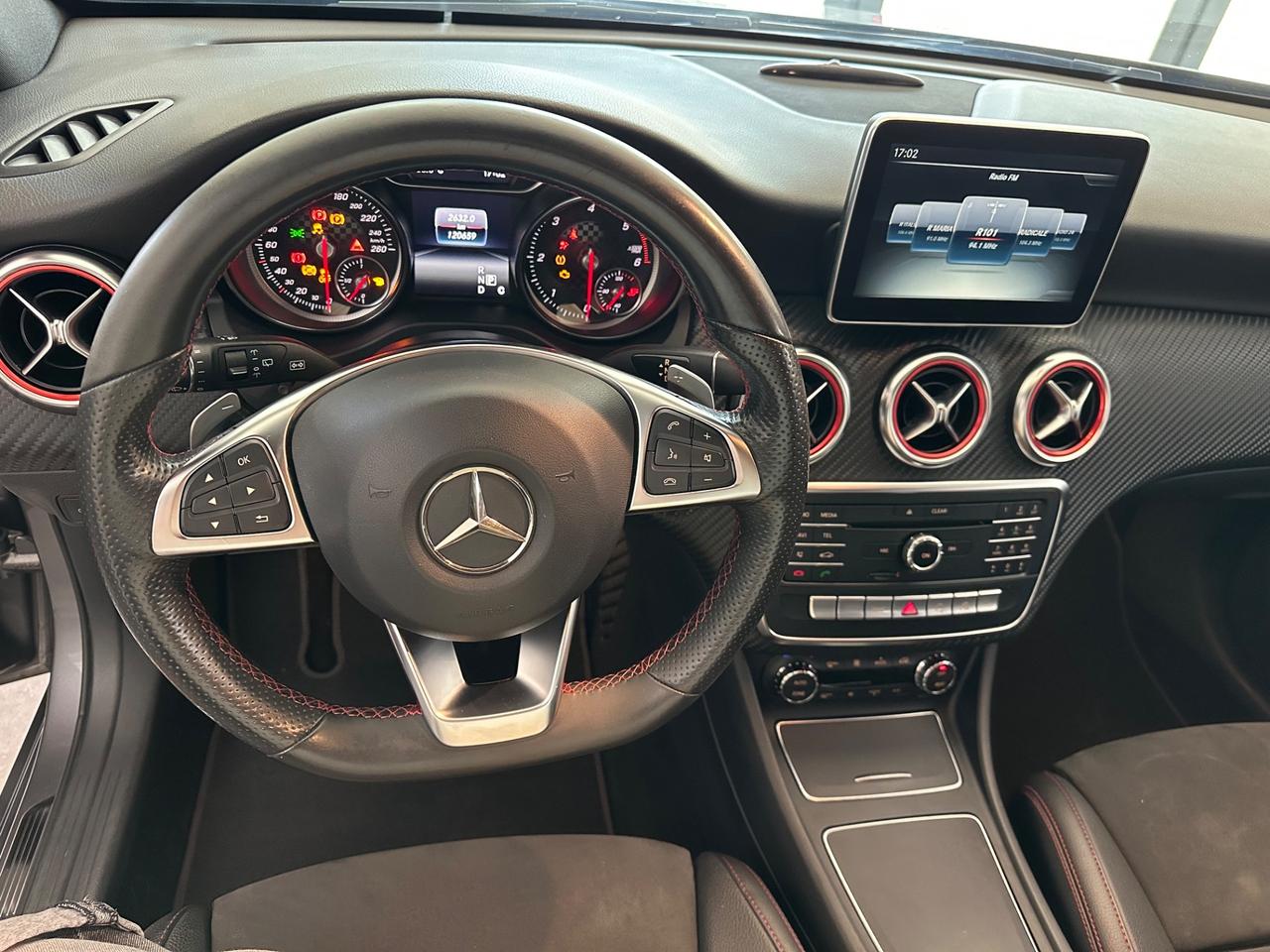 Mercedes-benz A 200 d Automatic Premium