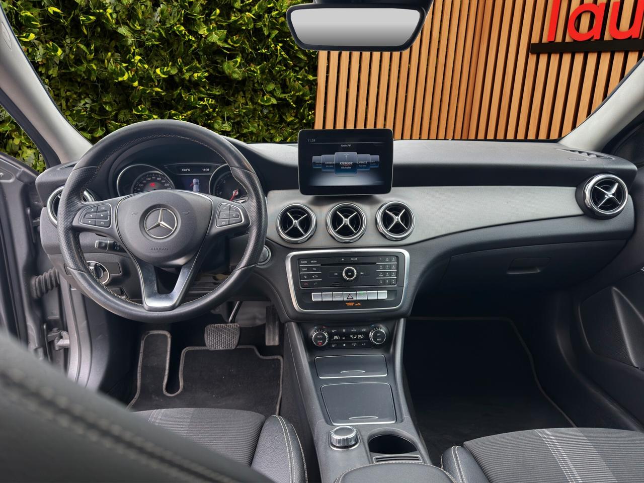 Mercedes-benz GLA 200 d Premium