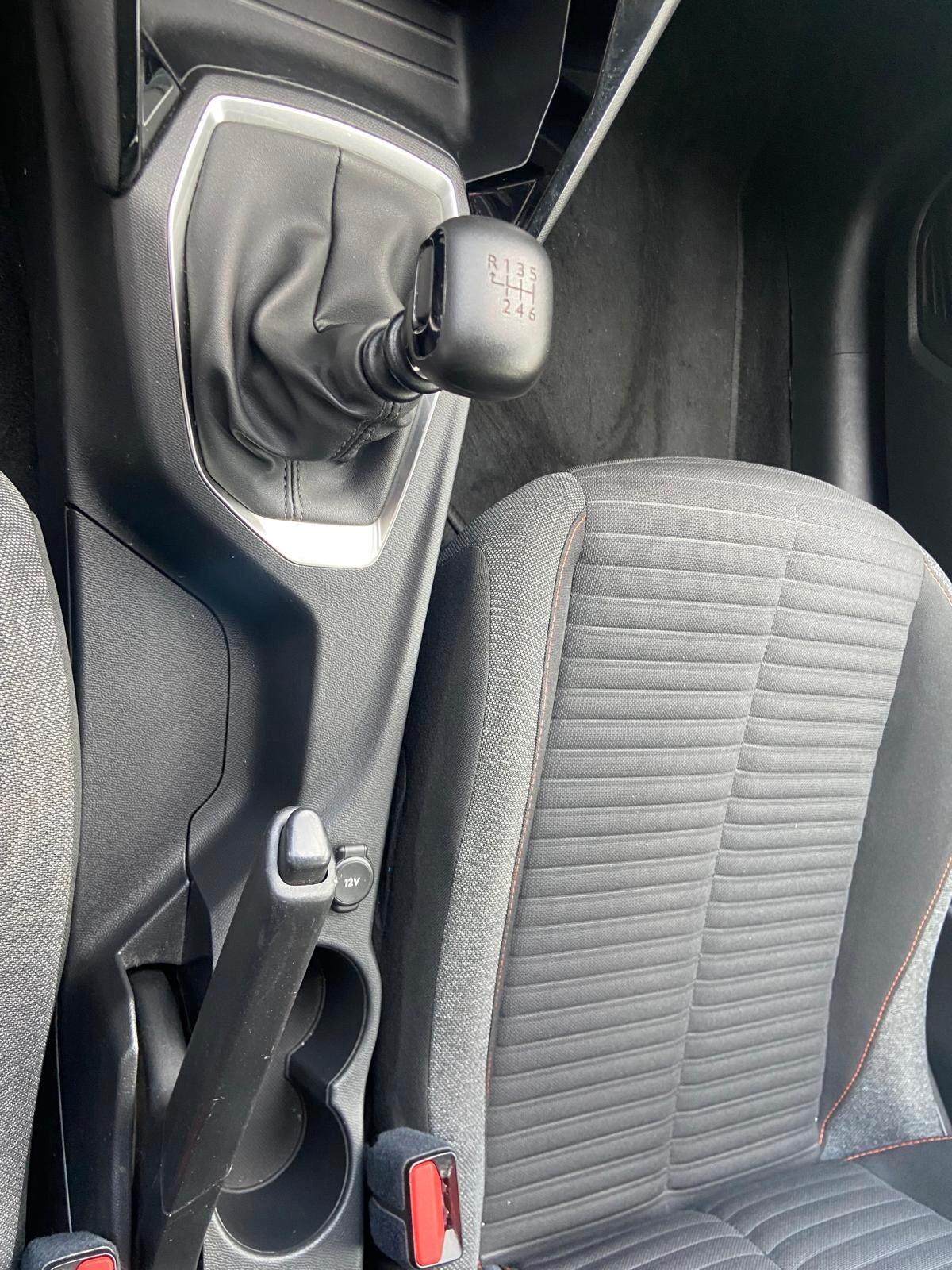 Peugeot 208 PureTech 100 CV 5 porte Allure