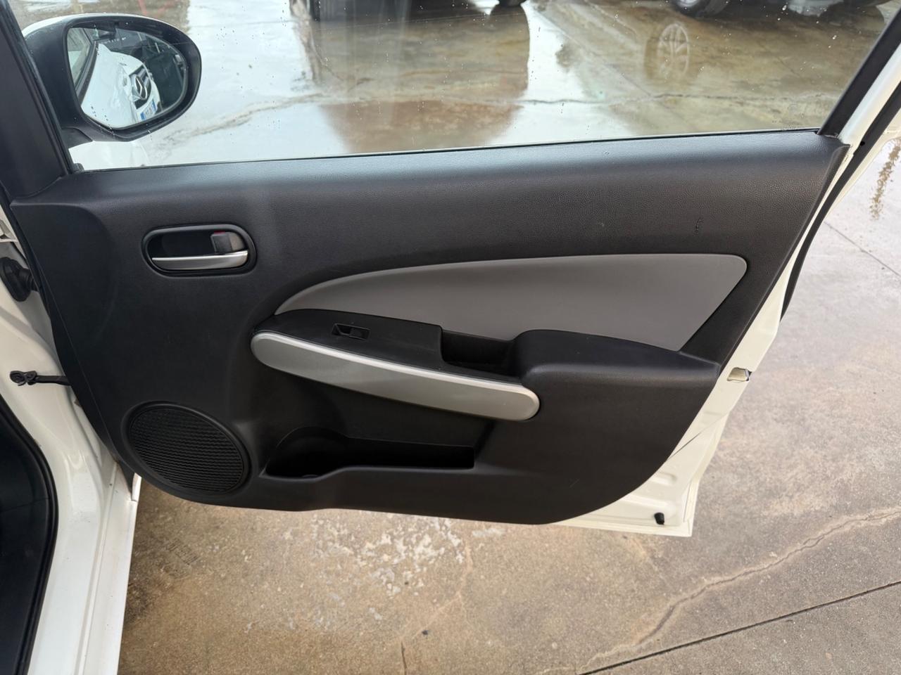 Mazda 2 1.3 86CV Play / 101.000KM