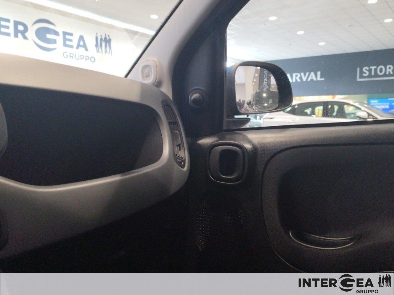 FIAT Panda 1.0 firefly hybrid City Cross s