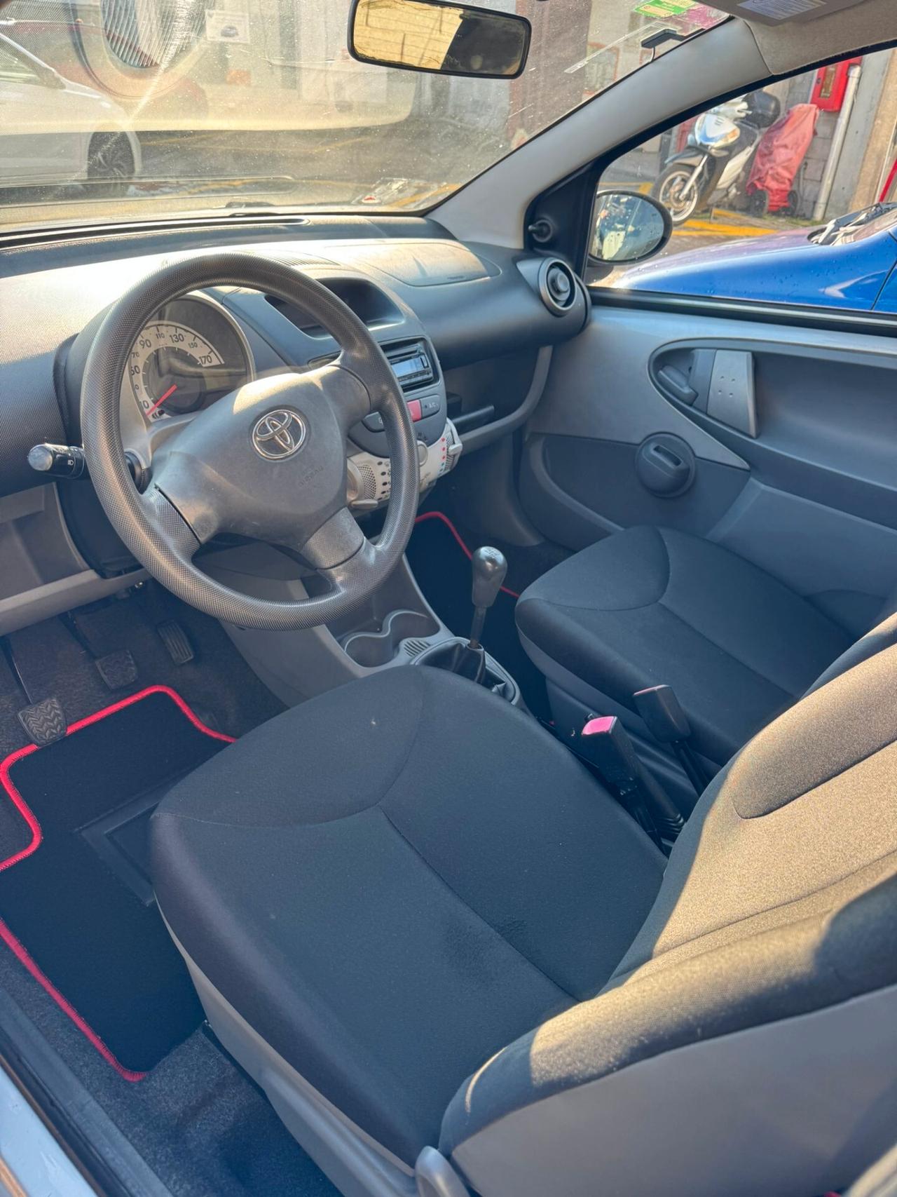 TOYOTA AYGO NEOPATENTATI