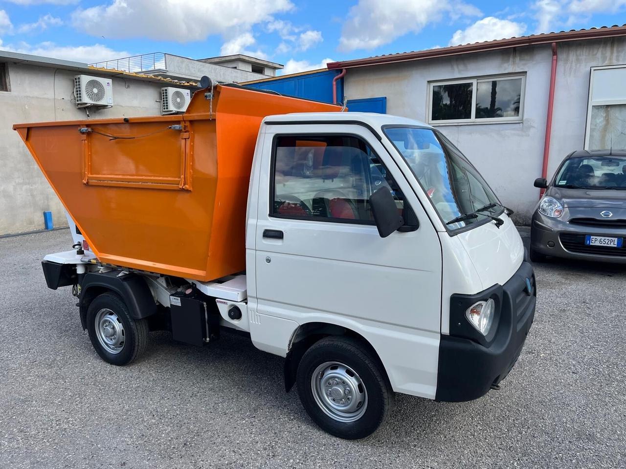 Piaggio quargo con vasca/rib.-700 cc- Diesel -2014