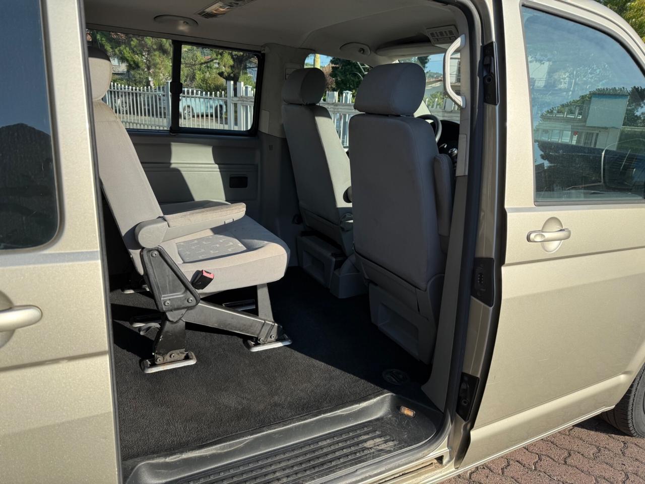 Volkswagen Transporter Caravelle 2.5 TDI/131CV 4MOTION
