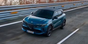 Alfa Romeo Junior 1.2 145CV Hybrid eDCT6 ibrida Sport utility vehicle 5-door (Euro 6E)