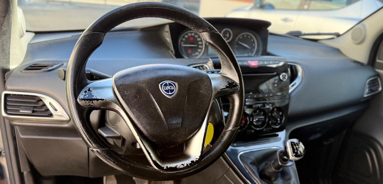 Lancia Ypsilon 1.2 Gpl 70 Cv