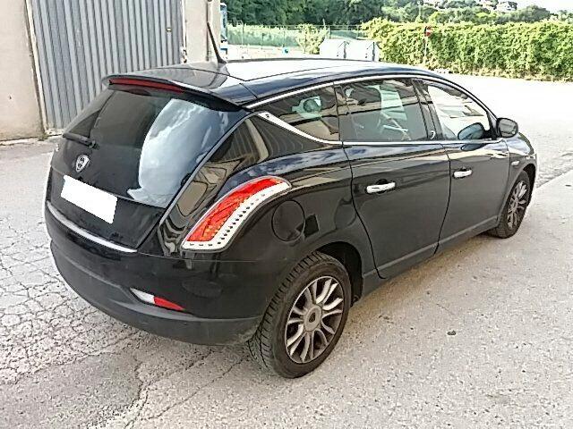 Lancia Delta 1.6 MJT 105CV Silver